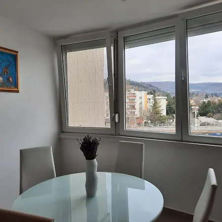 Promenade Apartment *